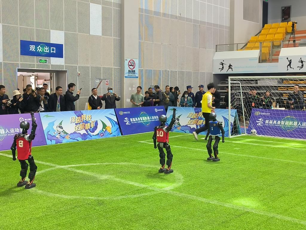 告别NBA！西甲球队皇马正式官宣特雷-莱尔斯加盟